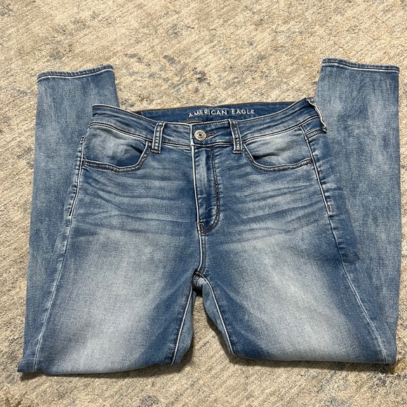American Eagle Outfitters Denim - American Eagle Hi-Rise Crop Jegging